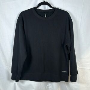 CALVIN KLEIN CREW NECK SIZE(M)